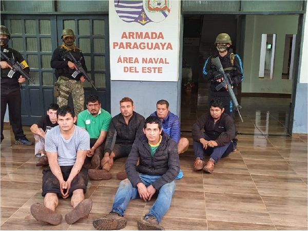 Prefectura Naval del Este aprehende a siete hombres en Hernandarias