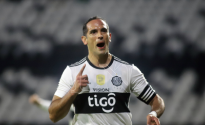 HOY / ¡Cuándo no! Roque entra, anota y le da triunfo y punta a Olimpia