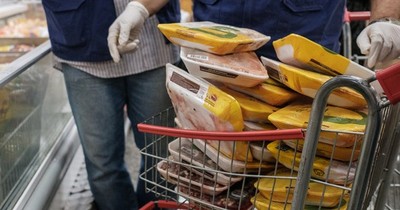 Brasil investiga supuesta presencia de covid-19 en pollo exportado a China