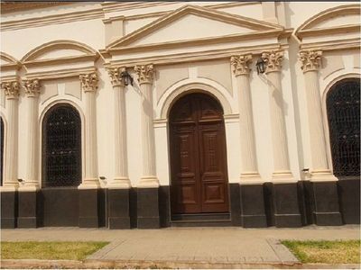 Concepción: Denuncian  corrupción  en refacción de teatro