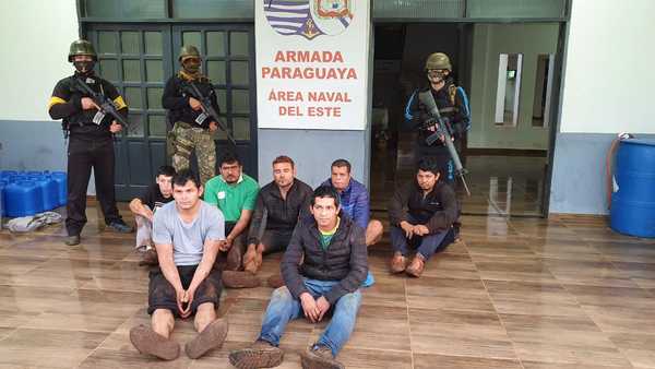 Siete detenidos durante procedimiento en puerto clandestino - Noticde.com
