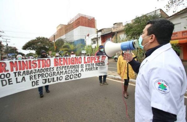 Funcionarios de varios Hospitales Públicos anuncian movilización para este viernes