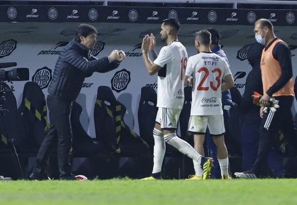 “Este es un equipo que le gusta estar arriba en la tabla” - Olimpia - ABC Color