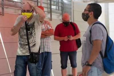 España cierra discotecas y multiplica medidas contra rebrote de coronavirus  - Mundo - ABC Color