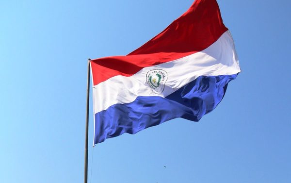 Día de la bandera paraguaya, la tricolor que nos honra » Ñanduti