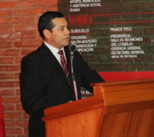 Nuevo titular de ANDE reconoce error de su institución - Paraguay.com