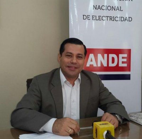 Félix Sosa asume la presidencia de la ANDE