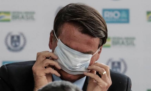 HOY / Bolsonaro, más popular que nunca pese a la pandemia, según sondeo