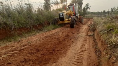 INTENSIFICAN TRABAJO DE MEJORA DE CAMINOS EN JOSÉ LEANDRO OVIEDO