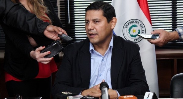 UIP e importadores con fuerte lobby para bloquear ley de comercio fronterizo - ADN Paraguayo