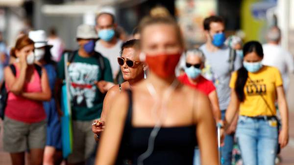 España registra el mayor aumento de casos desde abril y ordena el cierre del ocio nocturno