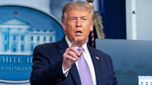 HOY / Trump dice que Rusia "se saltó ensayos" para su vacuna