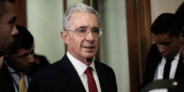 Expresidente Álvaro Uribe anuncia que ya superó el coronavirus