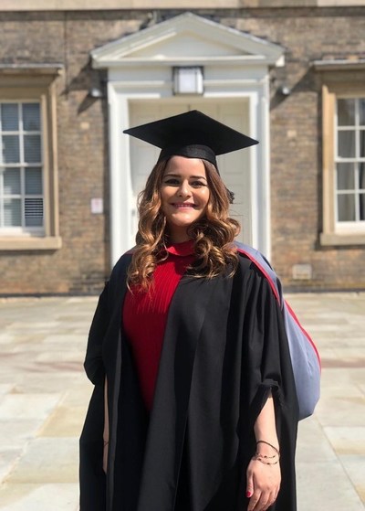 Paraguaya culminó su maestría en Inglaterra en plena pandemia