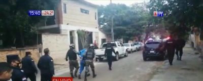 Capturan a presuntos asaltantes tras persecución y balacera | Noticias Paraguay