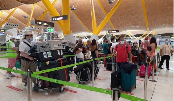 En vuelo especial desde España, hoy son repatriados 336 personas entre paraguayos y extranjeros