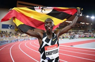 Ugandés Cheptegei rompe récord mundial de 5.000 metros en la Liga Diamante en Mónaco