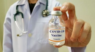 Prometedora vacuna de Oxford sigue en fase tres