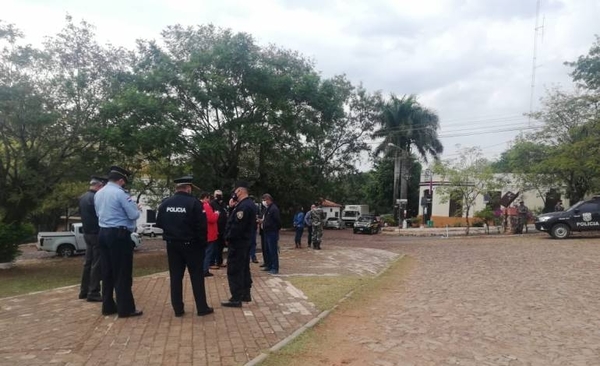 HOY / Areguá: comitiva fiscal y policial inicia controles a fin de evitar aglomeraciones