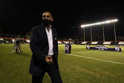 ¿El técnico Ramón Díaz seguirá en Libertad?