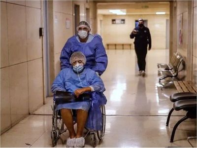 Argentina extiende dos semanas las restricciones ante avance del Covid