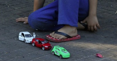 “Pedile a Charly” donará 100% de sus ganancias de agosto para comprar regalos a niños vulnerables