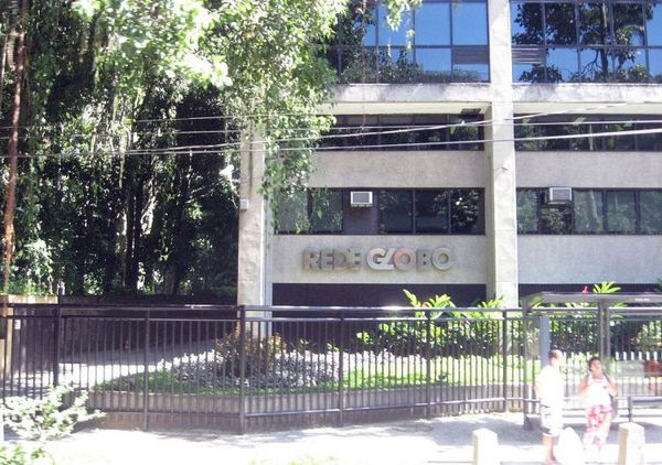 Messer denuncia a la Red Globo y dice que lleva entregando dólares desde 1990 a la Familia Marinho