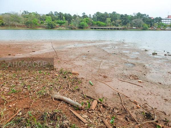 SEQUIA ya afecta nivel de agua en el LAGO de la REPUBLICA