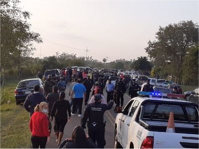 Cierran paso a manifestantes contra gestión municipal