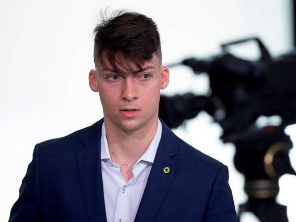El hijo menor de Bolsonaro da positivo de coronavirus