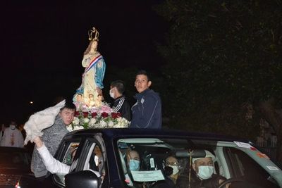 Fieles honraron a Nuestra Señora de la Asunción - Nacionales - ABC Color