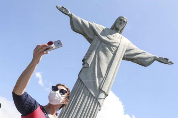Rio de Janeiro reabre el Cristo Redentor y otros puntos turísticos