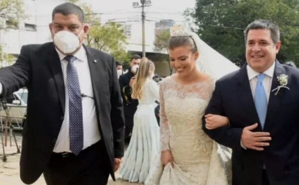 Cartes tiene de guardaespaldas a excomisario protagonista del 31M