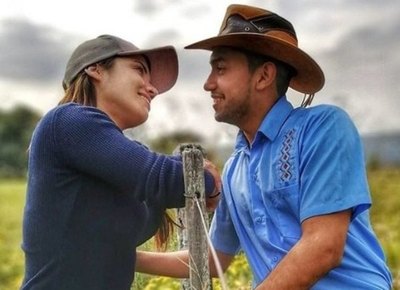 Anichéne se ha formado una pareja | Crónica
