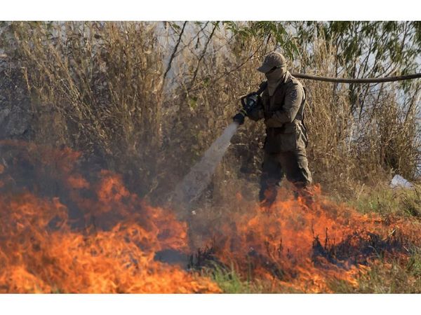 Brasil intensificará combate contra grave incendio en Pantanal