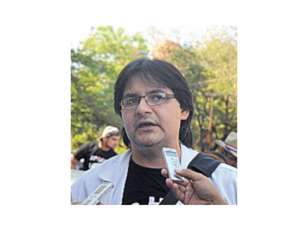 Cuestionan a Mazzoleni la falta de firmeza ante casos de irregularidad