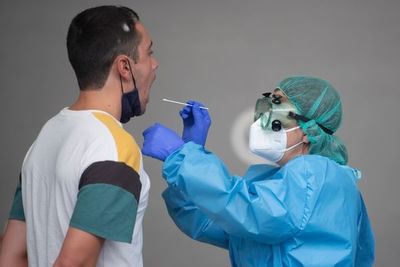 Nuevas restricciones contra el virus entran en vigor en dos regiones de España - Mundo - ABC Color