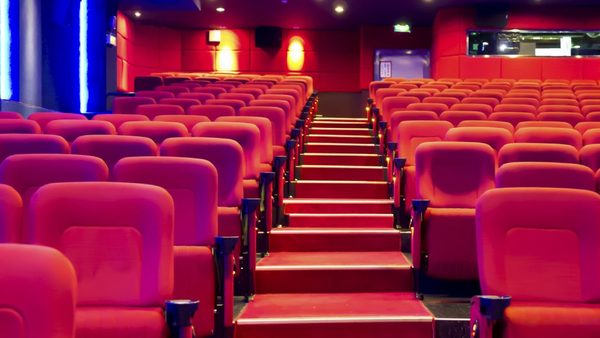 La reapertura tentativa de los cines no responde a una gran pregunta