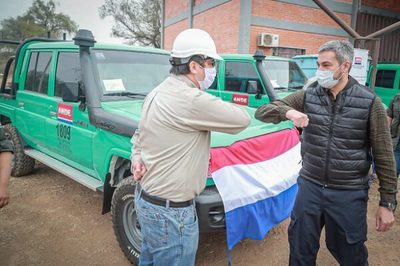 Abdo Benítez destaca inversión en salud e impulso a exportaciones