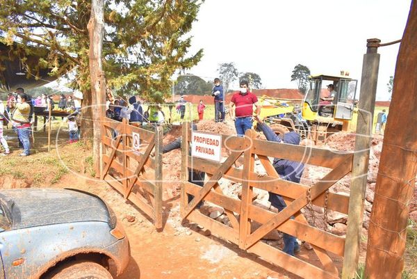 Mineros en conflicto son ocupantes ilegales, afirma abogado - Nacionales - ABC Color