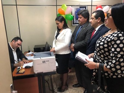 Jueza denuncia a TURBA de VANDALOS “manejado” por intendente de CDE