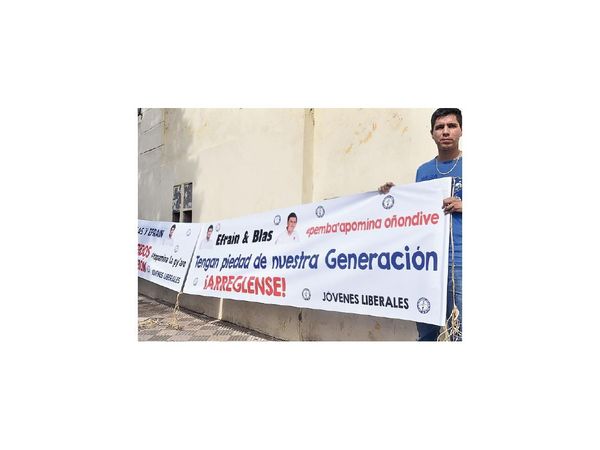 Buscan tercera vía en el PLRA fuera de la pelea Efraín-Llano