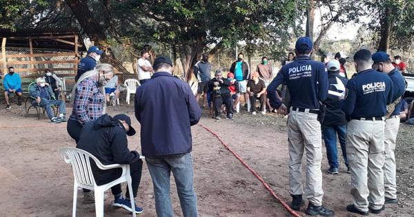 Detienen a exfutbolista y otras 50 personas más en torneo de piki vóley en Areguá
