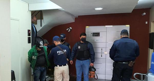 Fiscalía imputa a hombres presuntamente vinculados a banda dedicada al tráfico de drogas
