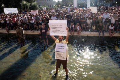 Manifestación en Madrid en contra del uso obligatorio de tapabocas - El Trueno