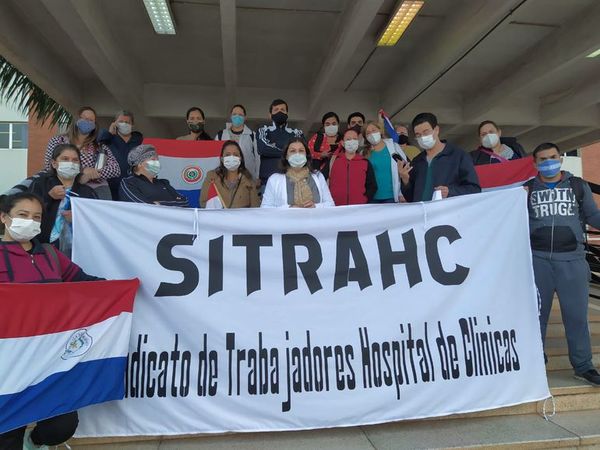Funcionarios del Hospital de Clínicas exigen aumento de presupuesto - Nacionales - ABC Color
