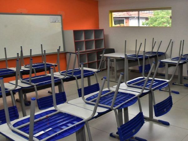 Educación suspende 2.000 permisos de maternidad - Digital Misiones