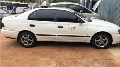 Decomisan TAXI PARAGUAYO con celulares en FOZ