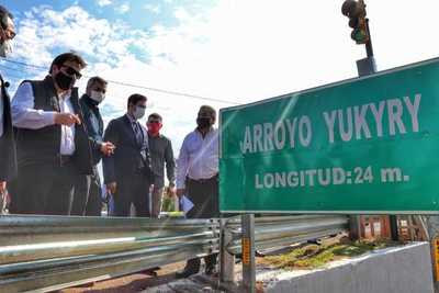 Semáforo en cabecera de puente entre Areguá y Capiatá es responsabilidad municipal - Megacadena — Últimas Noticias de Paraguay