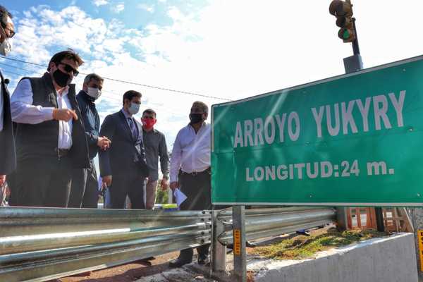 Semáforo en cabecera de puente entre Areguá y Capiatá es responsabilidad municipal - Megacadena — Últimas Noticias de Paraguay